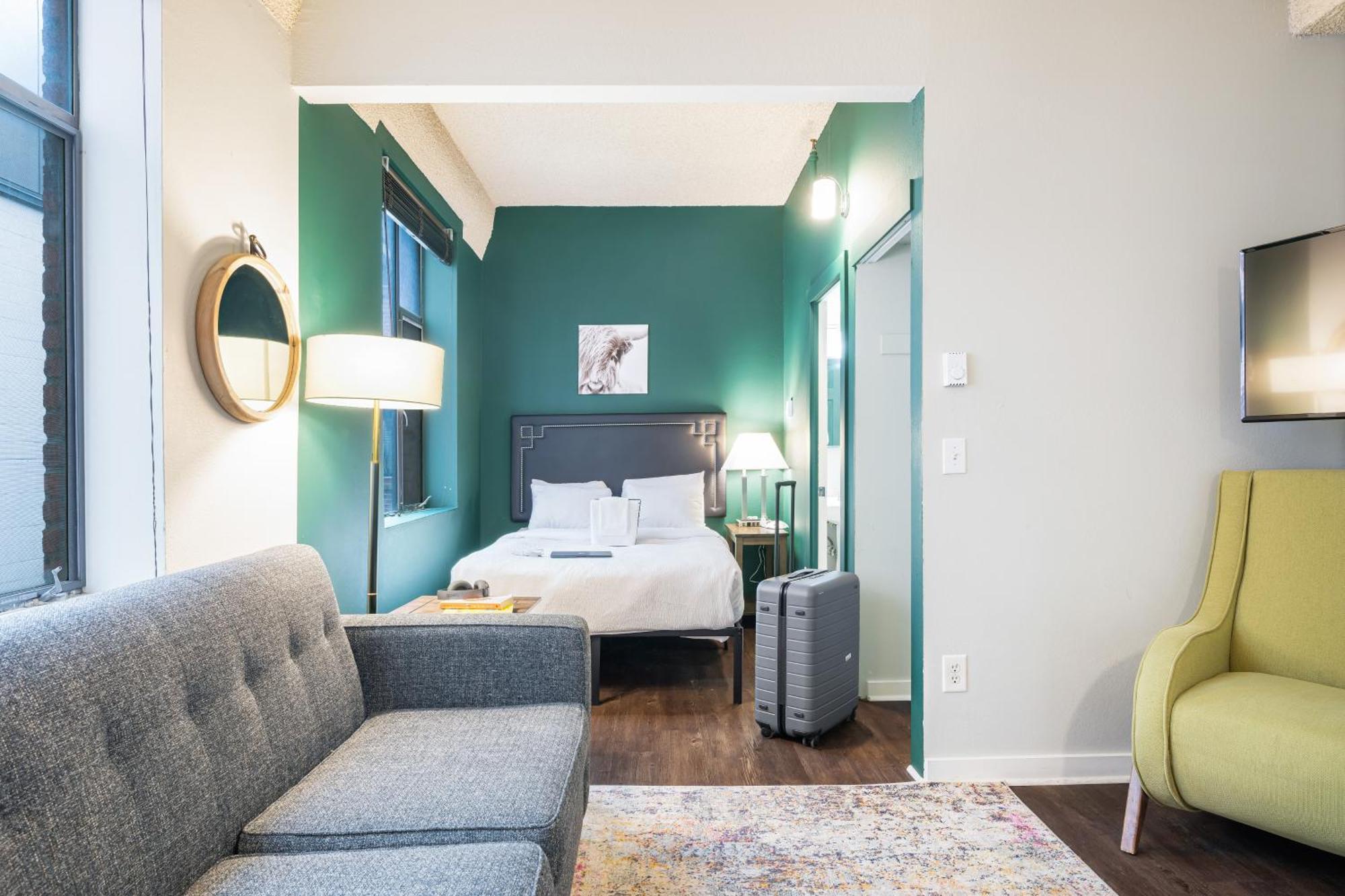 Oxford Apartment By At Mine Hospitality Сіетл Екстер'єр фото