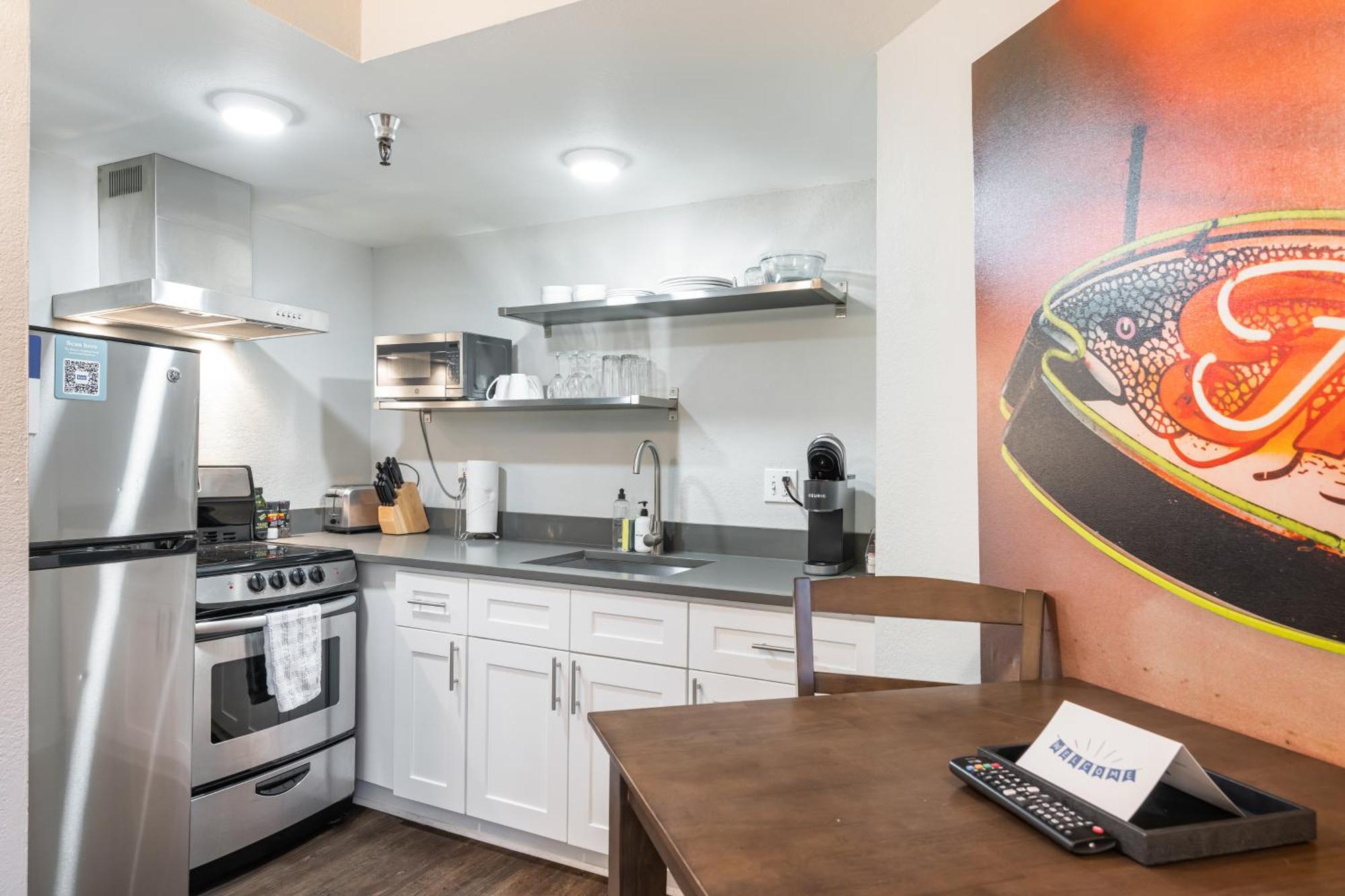 Oxford Apartment By At Mine Hospitality Сіетл Екстер'єр фото