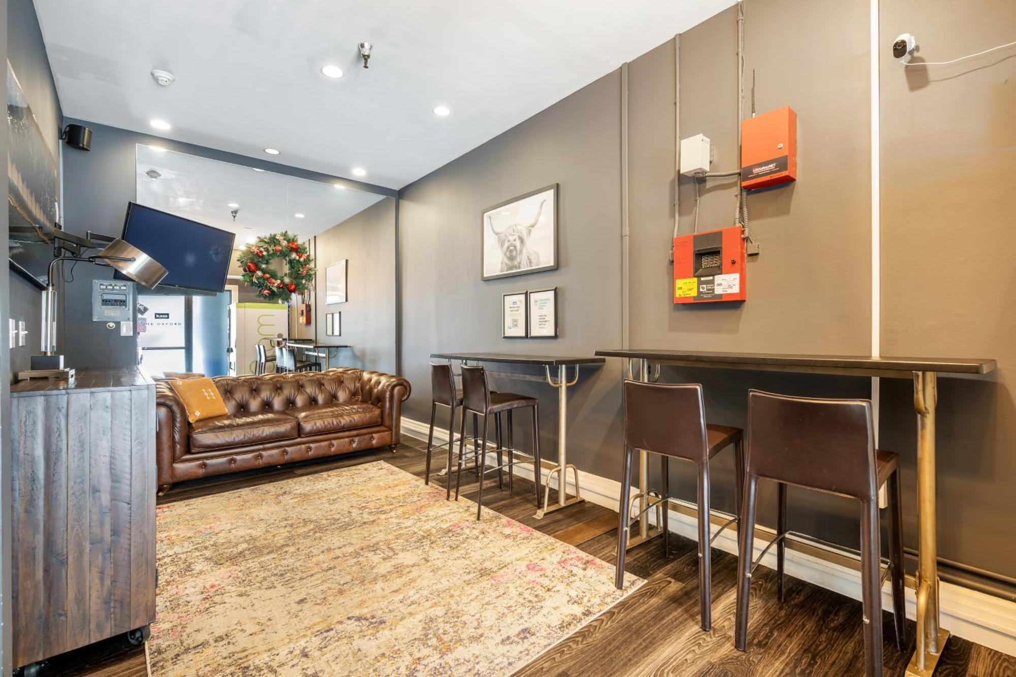 Oxford Apartment By At Mine Hospitality Сіетл Екстер'єр фото