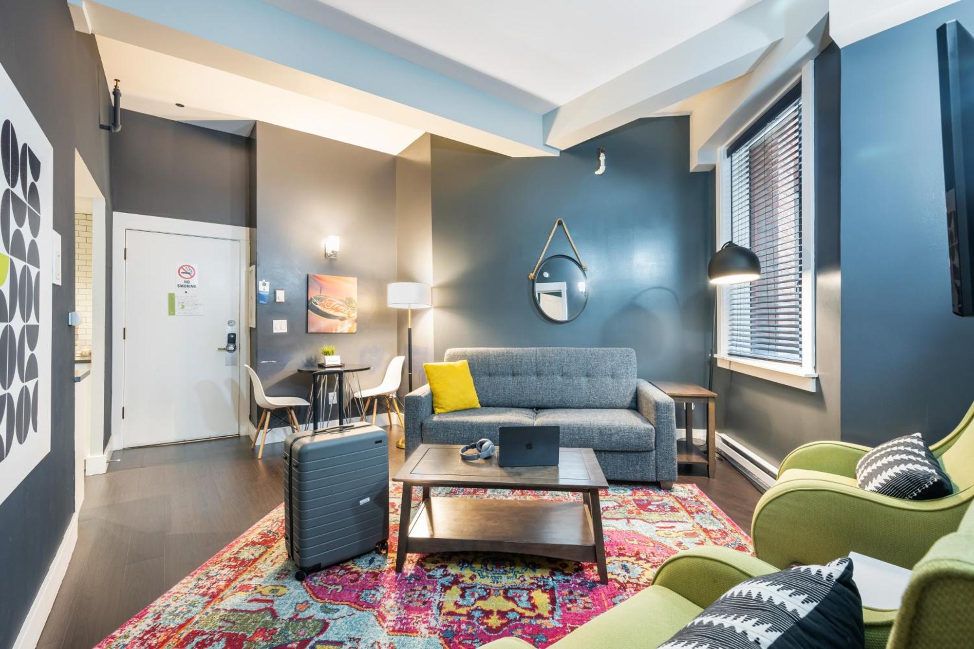 Oxford Apartment By At Mine Hospitality Сіетл Екстер'єр фото